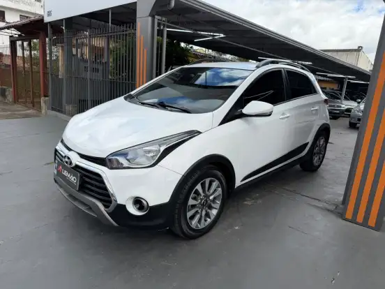 HYUNDAI-HB20X-1.6 16V STYLE FLEX 4P AUTOMÁTICO HYUNDAI-HB20X-2017