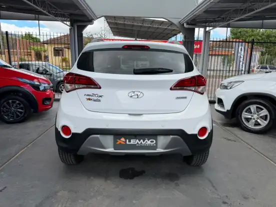 HYUNDAI-HB20X-1.6 16V STYLE FLEX 4P AUTOMÁTICO HYUNDAI-HB20X-2017