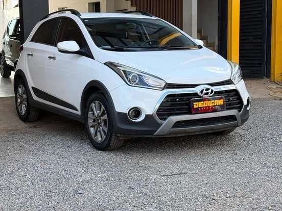 HYUNDAI-HB20X-1.6 16V PREMIUM FLEX 4P AUTOMÁTICO HYUNDAI-HB20X-2016