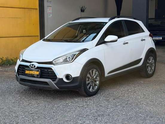 HYUNDAI-HB20X-1.6 16V PREMIUM FLEX 4P AUTOMÁTICO HYUNDAI-HB20X-2016