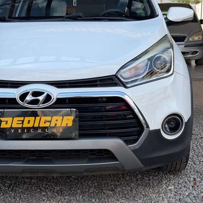 HYUNDAI-HB20X-2016