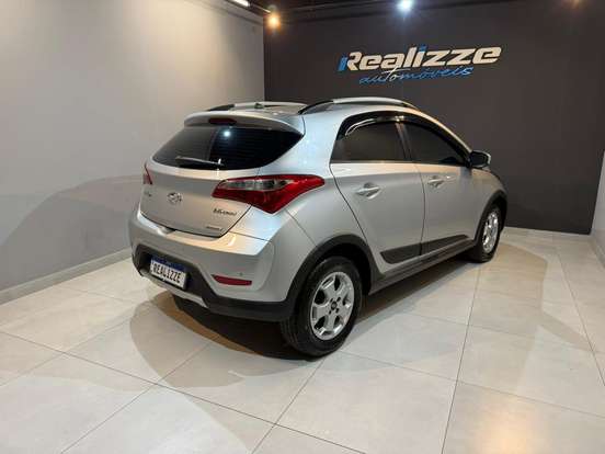 HYUNDAI-HB20X-2014