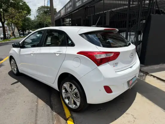 HYUNDAI-I30-2014