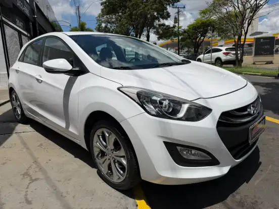 HYUNDAI-I30-1.8 MPI 16V GASOLINA 4P AUTOMATICO HYUNDAI-I30-2014