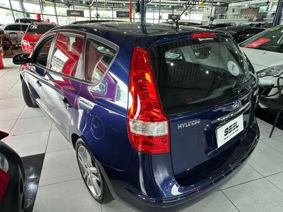 HYUNDAI-I30-2010