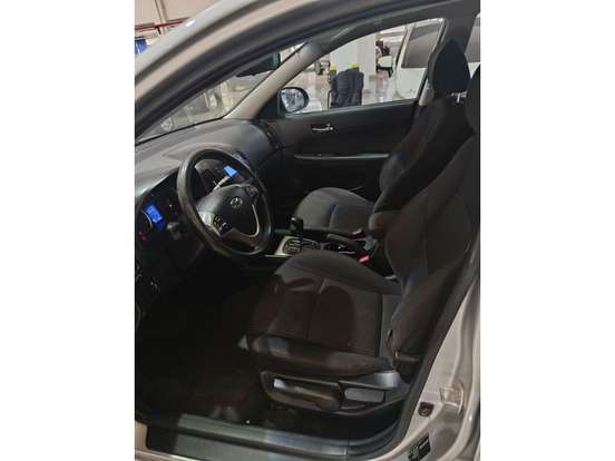 HYUNDAI-I30-2.0 MPFI GLS 16V GASOLINA 4P AUTOMÁTICO HYUNDAI-I30-2011
