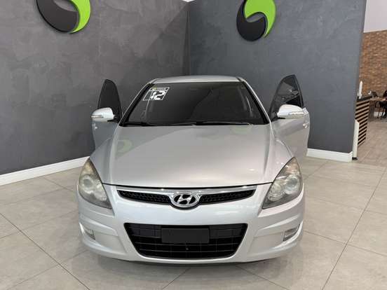 HYUNDAI-I30-2011