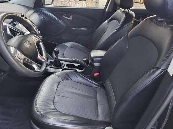HYUNDAI-IX35-2.0 MPI 4X2 16V FLEX 4P AUTOMÁTICO HYUNDAI-IX35-2012