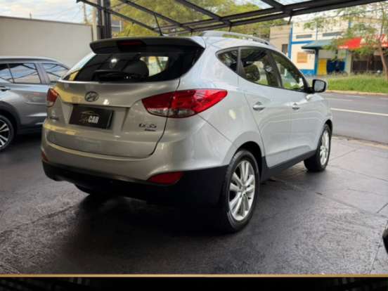 HYUNDAI-IX35-2.0 MPI 4X2 16V FLEX 4P AUTOMÁTICO HYUNDAI-IX35-2011