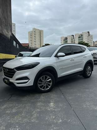 HYUNDAI-TUCSON-2017