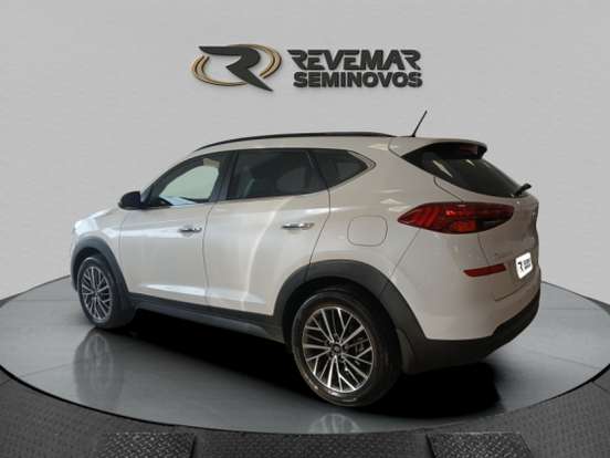 HYUNDAI-TUCSON-2024