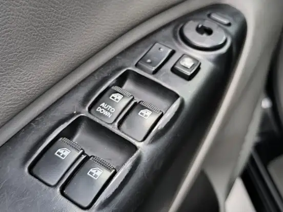 HYUNDAI-TUCSON-2.0 MPFI GLS TOP 16V 143CV 2WD FLEX 4P AUTOMÁTICO HYUNDAI-TUCSON-2015
