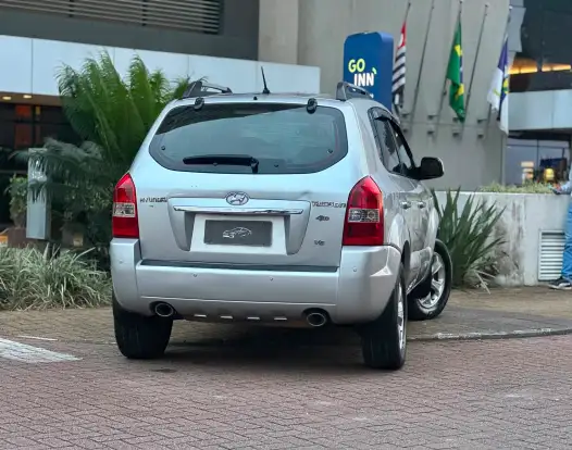 HYUNDAI-TUCSON-2009