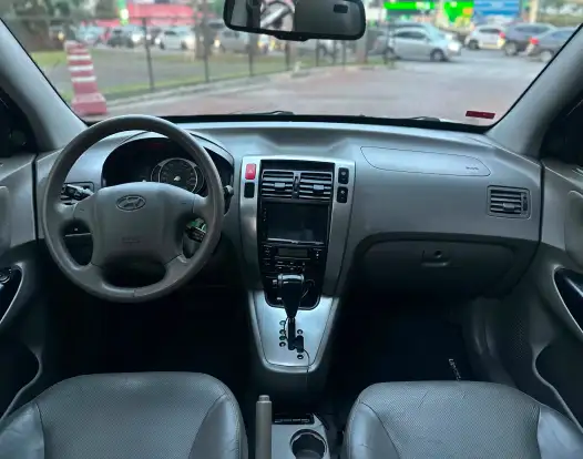 HYUNDAI-TUCSON-2009