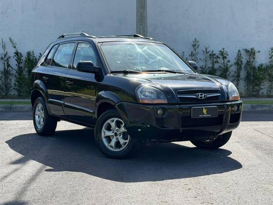 HYUNDAI TUCSON 2.0 MPFI GL 16V 142CV 2WD GASOLINA 4P AUTOMÁTICO