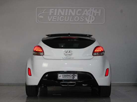 HYUNDAI-VELOSTER-2012