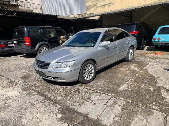 HYUNDAI-AZERA-2008