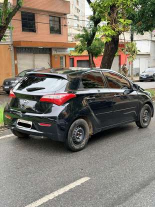 HYUNDAI-HB20-2015