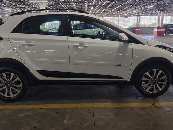 HYUNDAI-HB20-1.6 PREMIUM 16V FLEX 4P AUTOMÁTICO HYUNDAI-HB20-2017