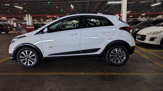 HYUNDAI-HB20-2017