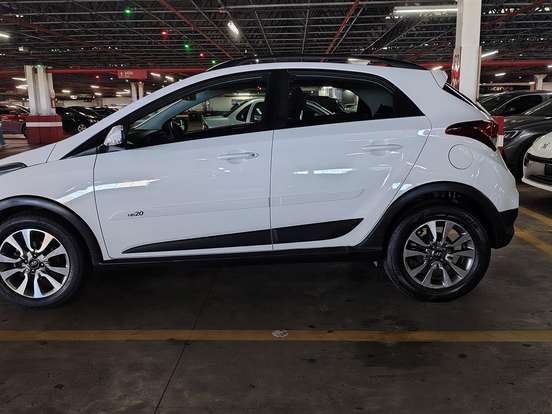 HYUNDAI-HB20-1.6 PREMIUM 16V FLEX 4P AUTOMÁTICO HYUNDAI-HB20-2017
