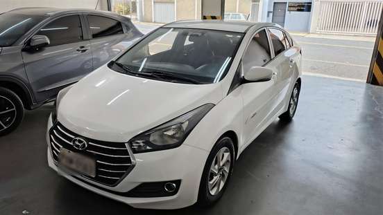 HYUNDAI-HB20S-2015