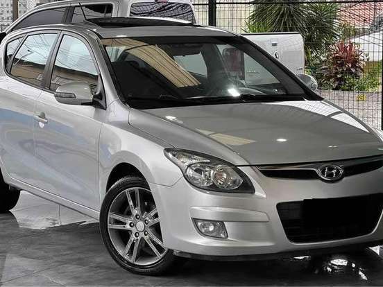 HYUNDAI-I30-2.0 MPFI GLS 16V GASOLINA 4P AUTOMÁTICO HYUNDAI-I30-2011