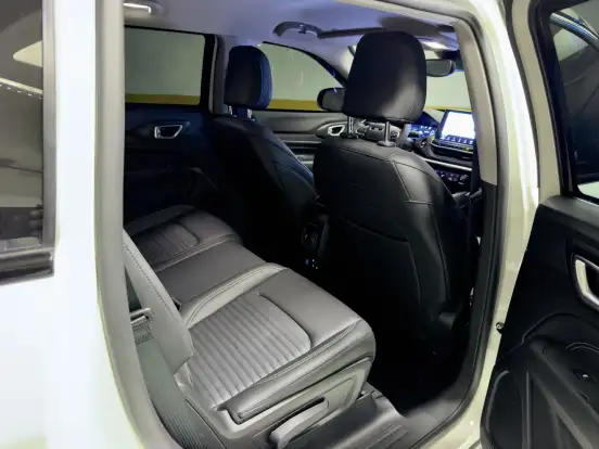 JEEP-COMMANDER-1.3 T270 TURBO FLEX LONGITUDE AT6 JEEP-COMMANDER-2025