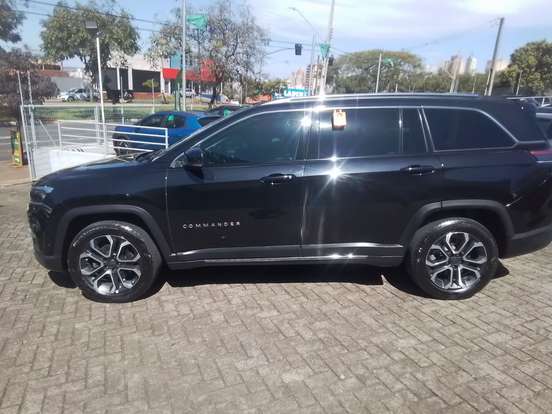 JEEP-COMMANDER-2022