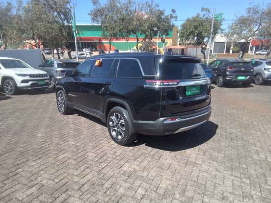 JEEP-COMMANDER-2022