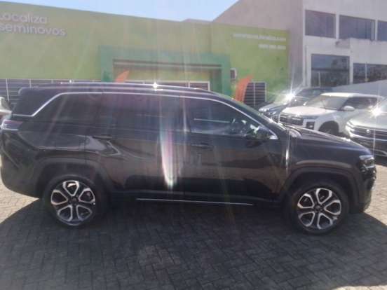 JEEP-COMMANDER-2022