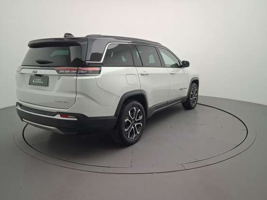 JEEP-COMMANDER-2024