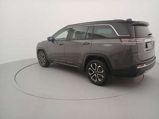 JEEP-COMMANDER-2024