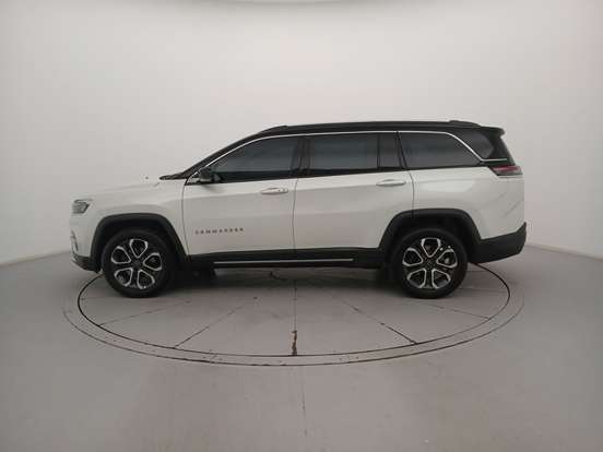 JEEP-COMMANDER-2024