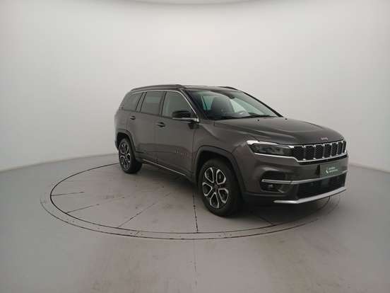 JEEP-COMMANDER-2024