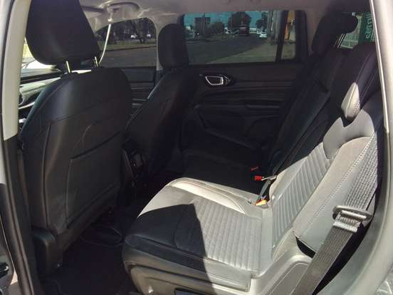 JEEP-COMMANDER-1.3 T270 TURBO FLEX LIMITED AT6 JEEP-COMMANDER-2025