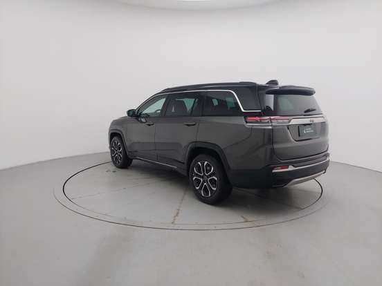 JEEP-COMMANDER-2024