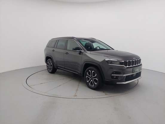 JEEP-COMMANDER-2024