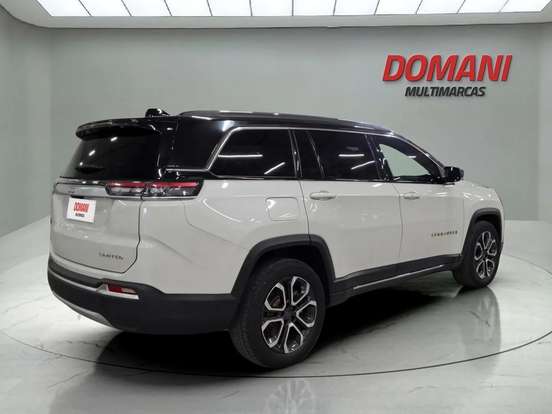 JEEP-COMMANDER-2023
