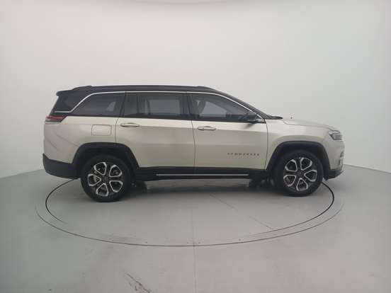 JEEP-COMMANDER-2022