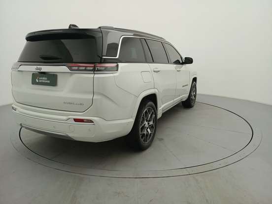 JEEP-COMMANDER-2023