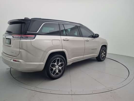 JEEP-COMMANDER-2023