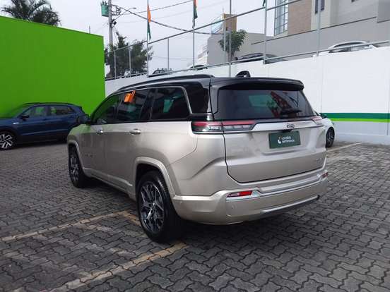 JEEP-COMMANDER-2025