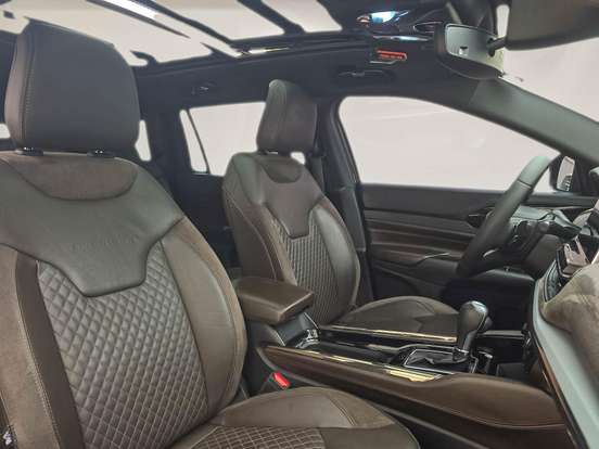 JEEP-COMMANDER-1.3 T270 TURBO FLEX OVERLAND AT6 JEEP-COMMANDER-2023