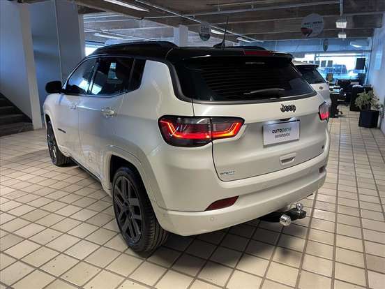 JEEP-COMPASS-2025