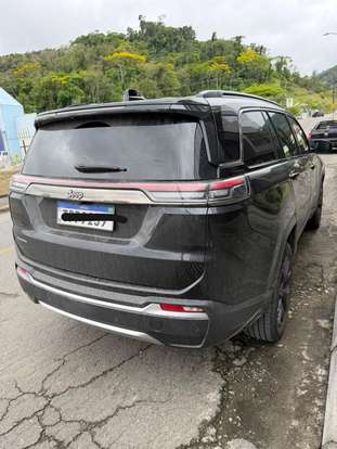 JEEP-COMMANDER-2025
