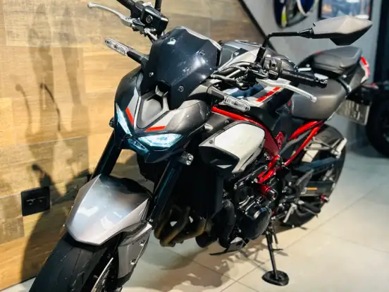 KAWASAKI-Z900 KAWASAKI-Z900-2026