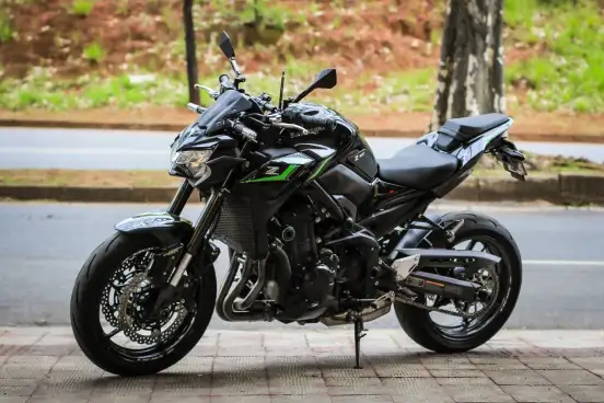 KAWASAKI-Z900 KAWASAKI-Z900-2024