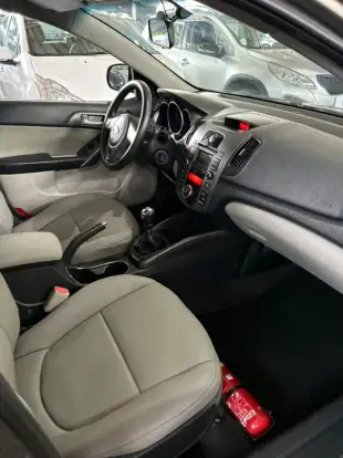 KIA-CERATO-2011