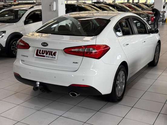 KIA-CERATO-2013